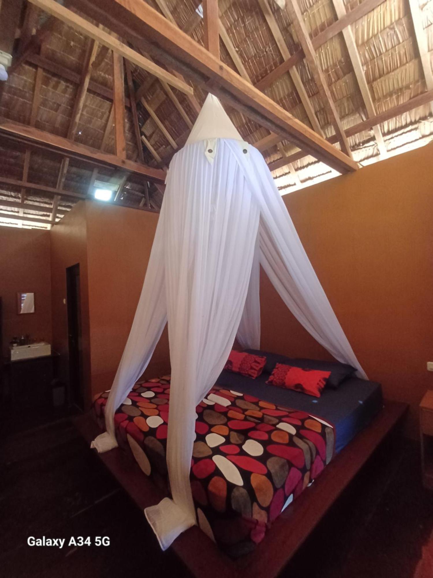 Aldejus Homestay Yennanas Besir Exterior photo